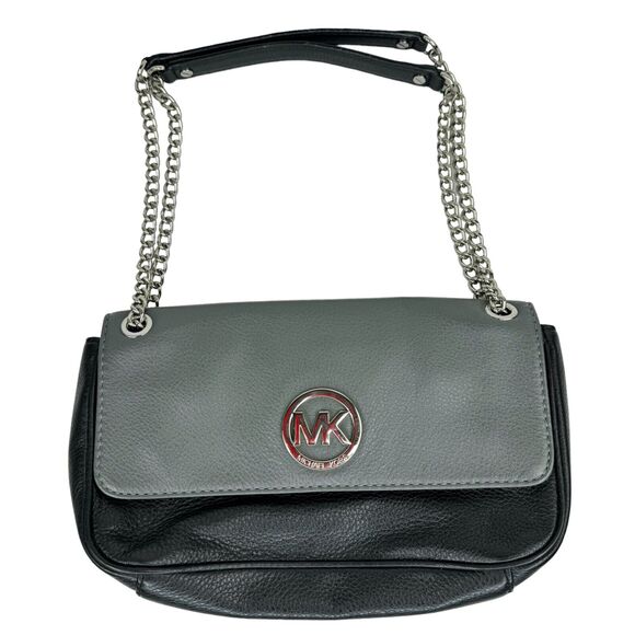 Michael Kors Fulton Flap Pebbled Leather Black Grey Silver Chain Shoulder Bag - Picture 1 of 16